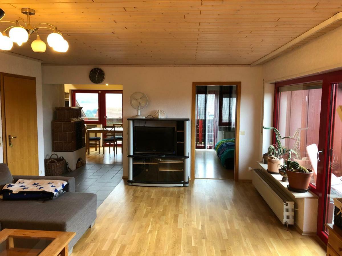 Natuerlicher Holzkomfort Im Hessischen Kegelspiel Huenfeld Exterior photo